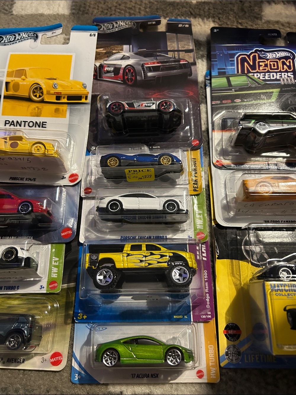 Assorted Die-Cast Toy Car Pack - Multi-Color Collection - Picture 3 of 4